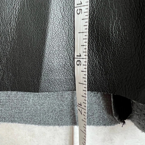 House of Harlow 1960  vegan leather skirt Black Skater Mini Belt & Buckle Sz L - Picture 6 of 9